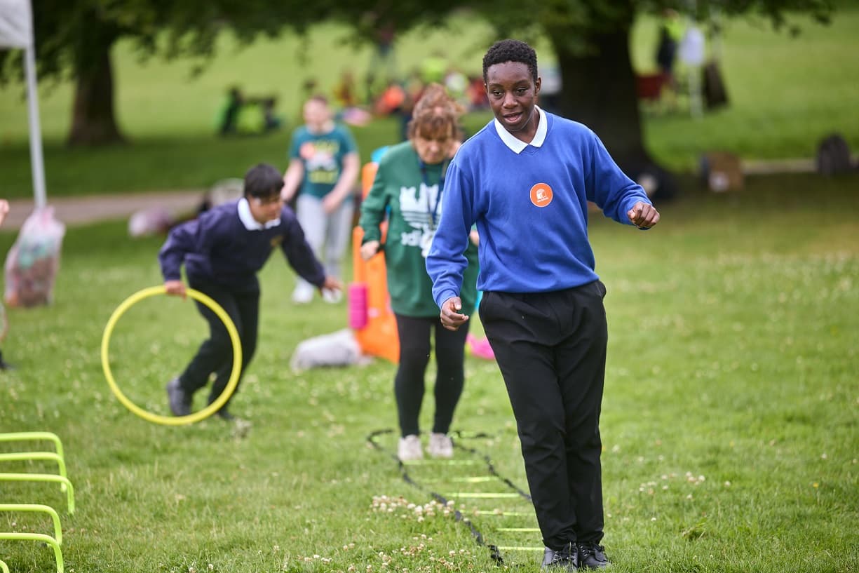 Over 200 Pupils Celebrate Eco-Schools Success with Workshops, Poetry and Planting in Heaton Park