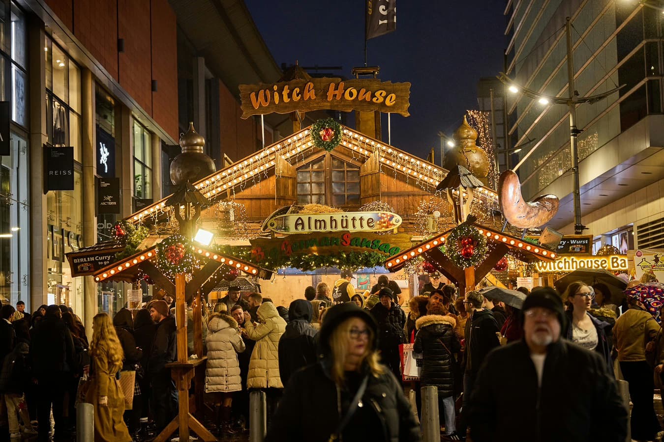 Time Running Out to Visit Manchester’s Christmas Markets and Snap Up a 2025 Mug