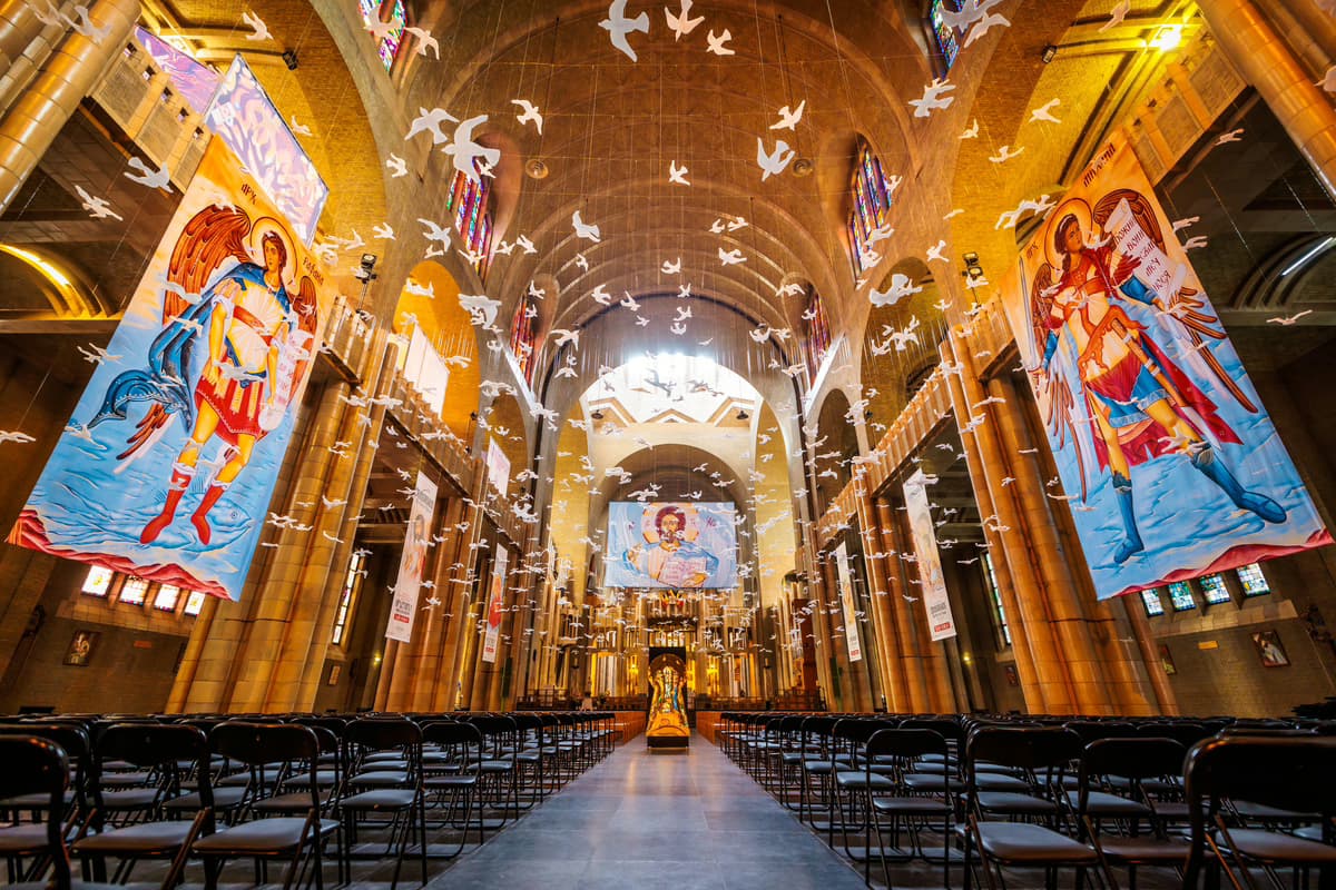 Manchester Cathedral To Host Major Dian Kostov Art Exhibition This Summer